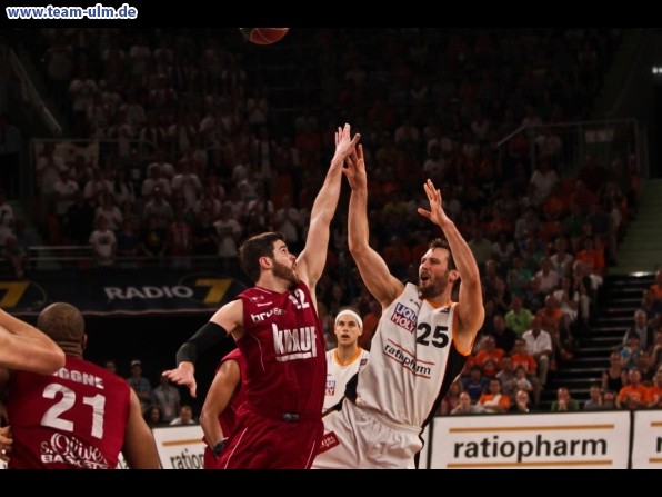 ratiopharm Ulm - W&uuml;rzburg PlayOff Halbfinale #1 @ Ratiopharm Arena - Bild 14