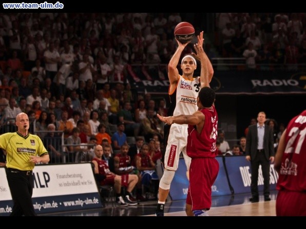 ratiopharm Ulm - W&uuml;rzburg PlayOff Halbfinale #1 @ Ratiopharm Arena - Bild 17