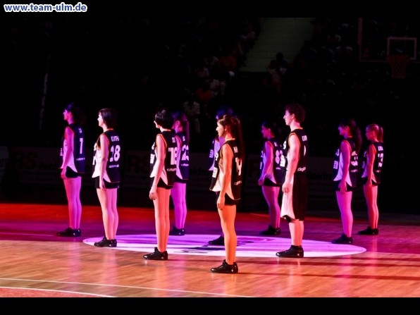 ratiopharm Ulm - W&uuml;rzburg PlayOff Halbfinale #1 @ Ratiopharm Arena - Bild 20