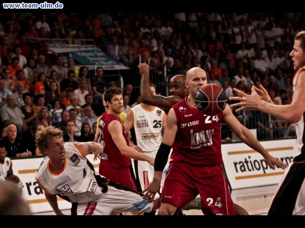 ratiopharm Ulm - W&uuml;rzburg PlayOff Halbfinale #1 @ Ratiopharm Arena - Bild 22