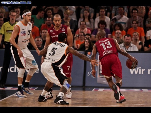 ratiopharm Ulm - W&uuml;rzburg PlayOff Halbfinale #1 @ Ratiopharm Arena - Bild 27