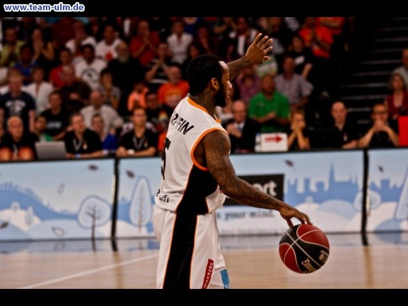 ratiopharm Ulm - W&uuml;rzburg PlayOff Halbfinale #1 @ Ratiopharm Arena - Bild 33