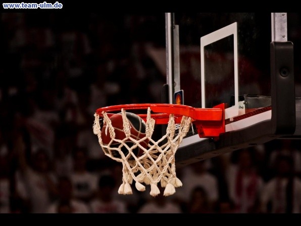 ratiopharm Ulm - W&uuml;rzburg PlayOff Halbfinale #1 @ Ratiopharm Arena - Bild 36