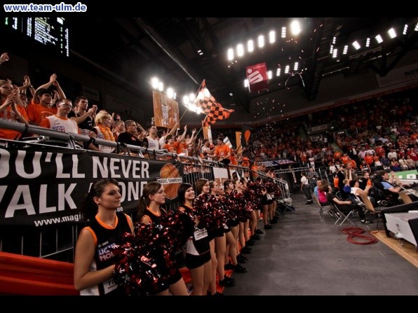 ratiopharm Ulm - W&uuml;rzburg PlayOff Halbfinale #1 @ Ratiopharm Arena - Bild 45