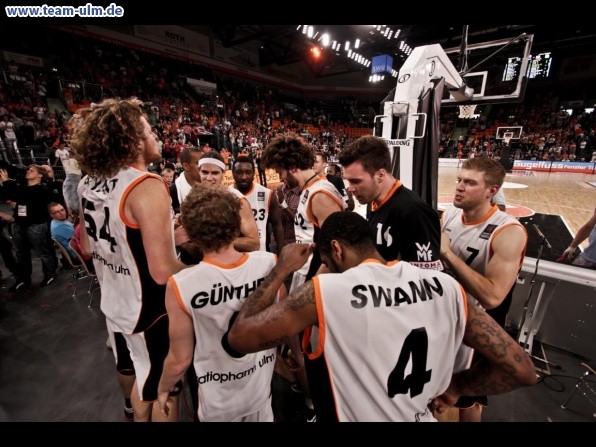 ratiopharm Ulm - W&uuml;rzburg PlayOff Halbfinale #1 @ Ratiopharm Arena - Bild 47