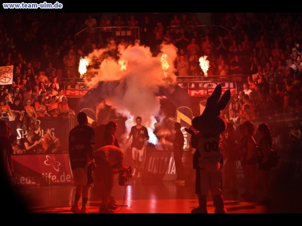 ratiopharm Ulm - W&uuml;rzburg PlayOff Halbfinale #1 @ Ratiopharm Arena - Bild 6