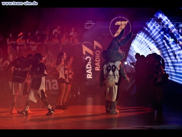 ratiopharm Ulm - W&uuml;rzburg PlayOff Halbfinale #1 @ Ratiopharm Arena - Bild 7
