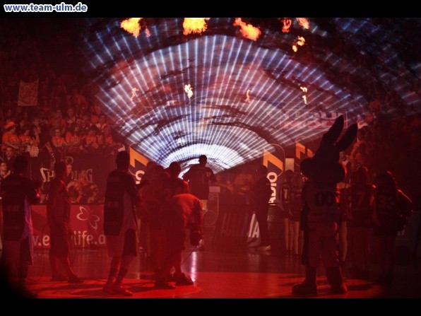 ratiopharm Ulm - W&uuml;rzburg PlayOff Halbfinale #1 @ Ratiopharm Arena - Bild 8