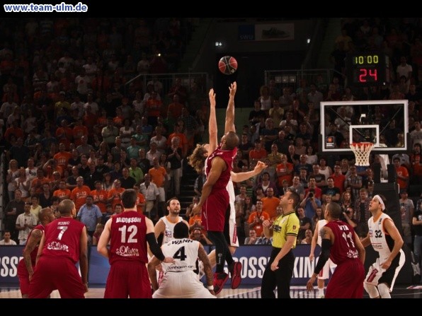 ratiopharm Ulm - W&uuml;rzburg PlayOff Halbfinale #1 @ Ratiopharm Arena - Bild 9