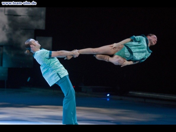Holiday on Ice – Platinum @ Ratiopharm Arena - Bild 44