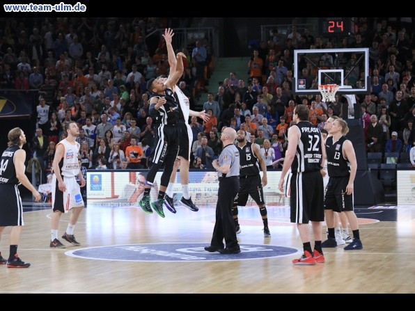 ratiopharm Ulm gegen T&uuml;bingen @ Ratiopharm Arena - Bild 1