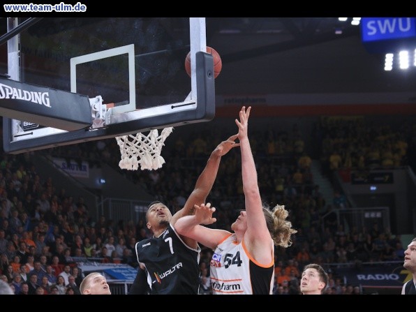 ratiopharm Ulm gegen T&uuml;bingen @ Ratiopharm Arena - Bild 12