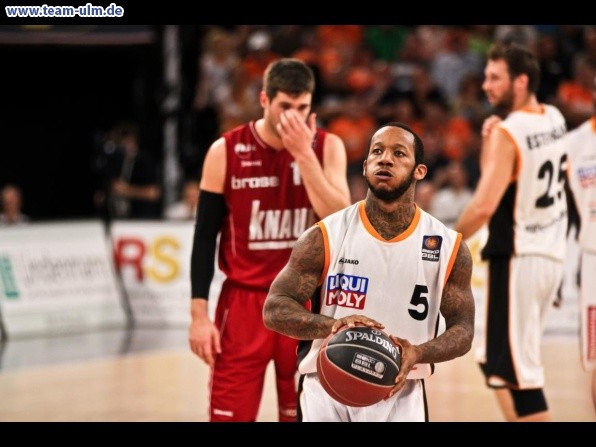 ratiopharm Ulm - W&uuml;rzburg PlayOff Halbfinale #3 @ Ratiopharm Arena - Bild 10