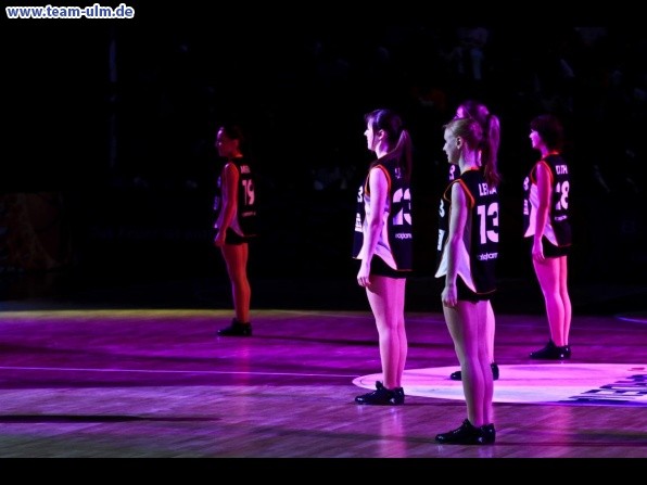 ratiopharm Ulm - W&uuml;rzburg PlayOff Halbfinale #3 @ Ratiopharm Arena - Bild 14