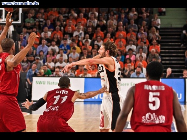 ratiopharm Ulm - W&uuml;rzburg PlayOff Halbfinale #3 @ Ratiopharm Arena - Bild 30