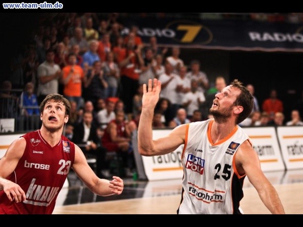 ratiopharm Ulm - W&uuml;rzburg PlayOff Halbfinale #3 @ Ratiopharm Arena - Bild 33
