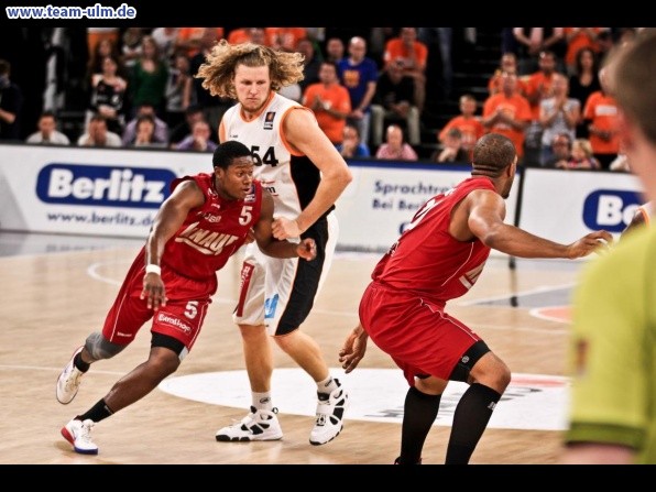 ratiopharm Ulm - W&uuml;rzburg PlayOff Halbfinale #3 @ Ratiopharm Arena - Bild 34