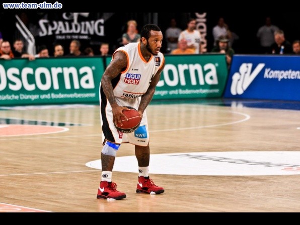 ratiopharm Ulm - W&uuml;rzburg PlayOff Halbfinale #3 @ Ratiopharm Arena - Bild 46