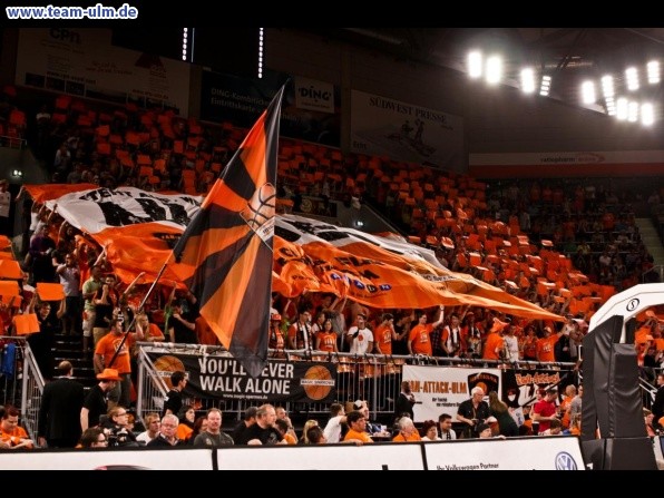 ratiopharm Ulm - W&uuml;rzburg PlayOff Halbfinale #3 @ Ratiopharm Arena - Bild 8