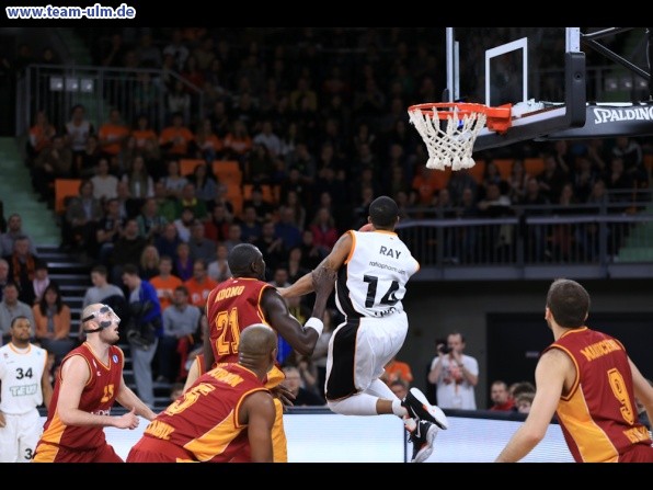 ratiopharm Ulm gegen Istanbul @ Ratiopharm Arena - Bild 18
