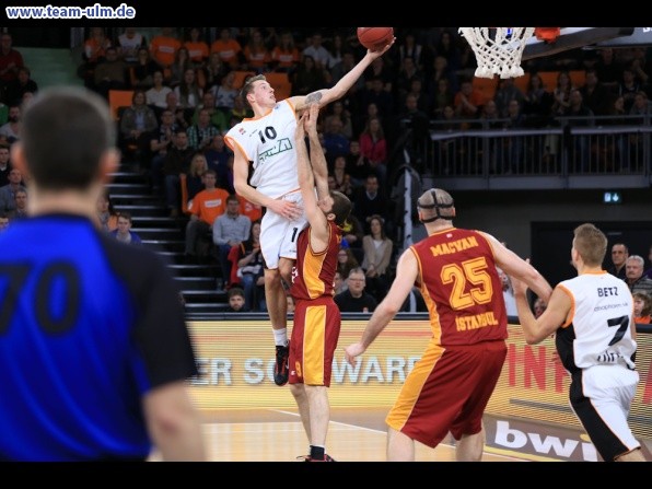 ratiopharm Ulm gegen Istanbul @ Ratiopharm Arena - Bild 24