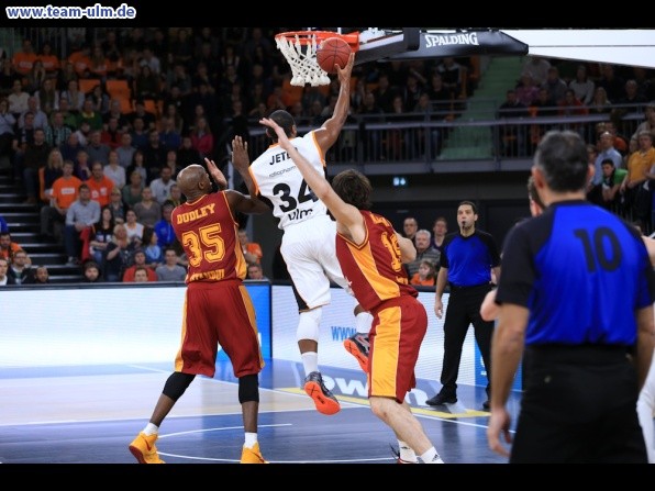 ratiopharm Ulm gegen Istanbul @ Ratiopharm Arena - Bild 33