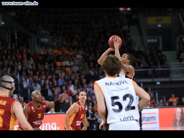 ratiopharm Ulm gegen Istanbul @ Ratiopharm Arena - Bild 38