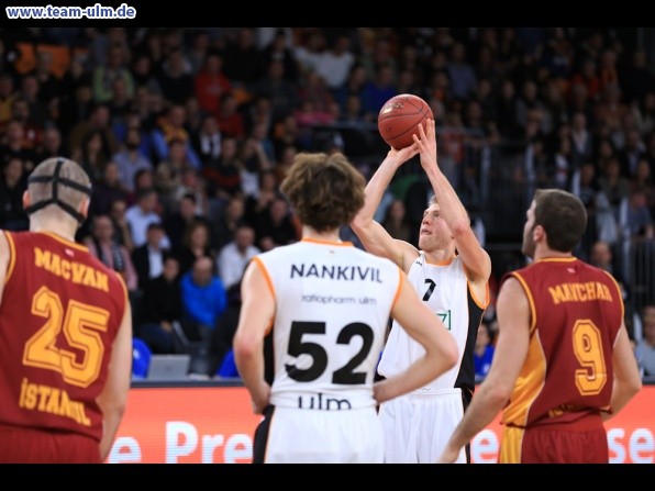ratiopharm Ulm gegen Istanbul @ Ratiopharm Arena - Bild 45