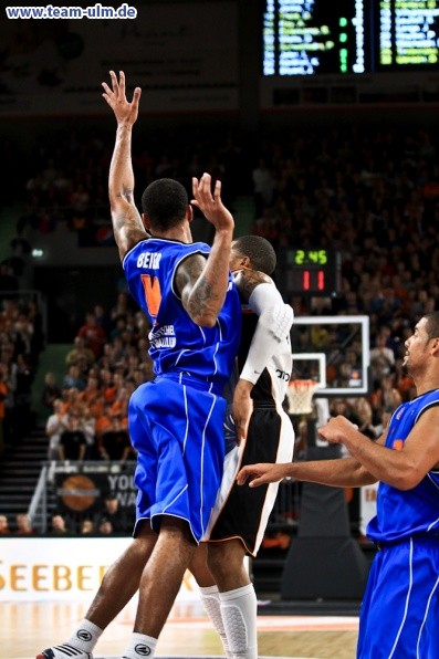 ratiopharm Ulm gegen Mitteldeutscher BC @ Ratiopharm Arena - Bild 42