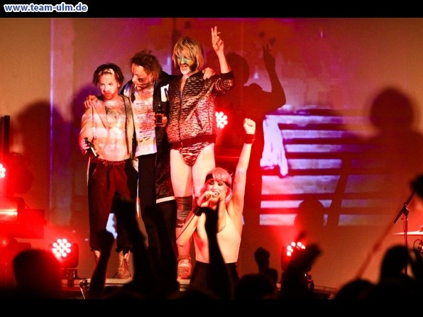 Bonaparte - Sorry, We're Open @ Roxy - Bild 42