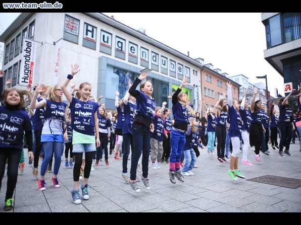 Welttanztag 2013 @ Ulm-City - Bild 7