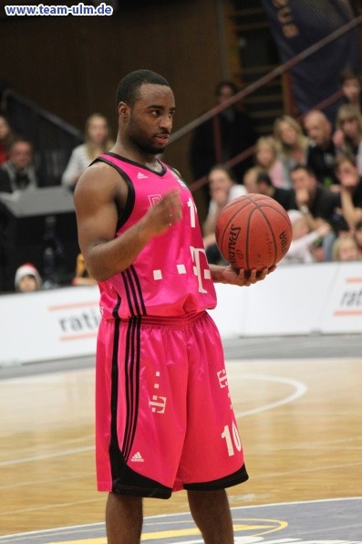 Basketball: Ulm gegen Bonn @ Ulm - Bild 12