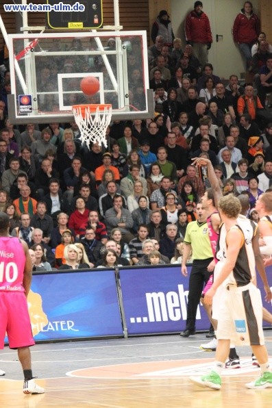 Basketball: Ulm gegen Bonn @ Ulm - Bild 2
