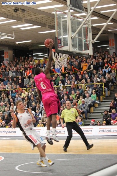 Basketball: Ulm gegen Bonn @ Ulm - Bild 4