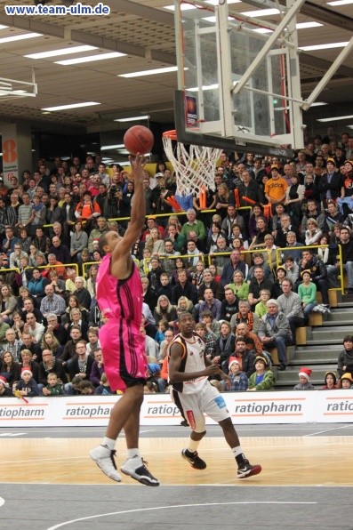 Basketball: Ulm gegen Bonn @ Ulm - Bild 6