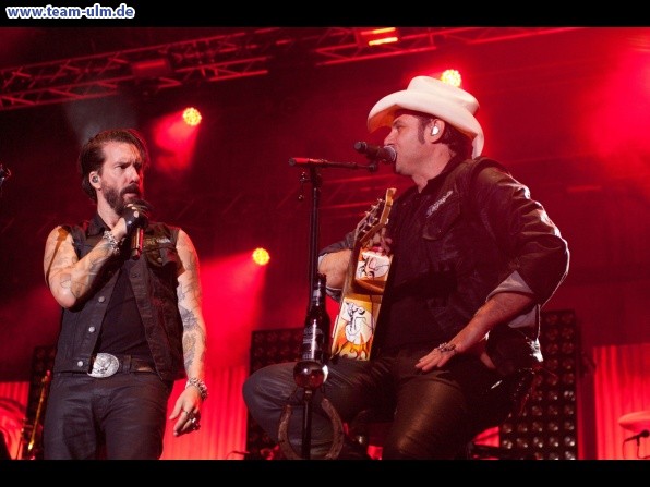 The BossHoss: Dos Bros Tour 2016 @ Wiblingen - Bild 13