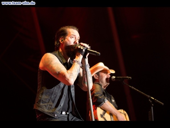 The BossHoss: Dos Bros Tour 2016 @ Wiblingen - Bild 41